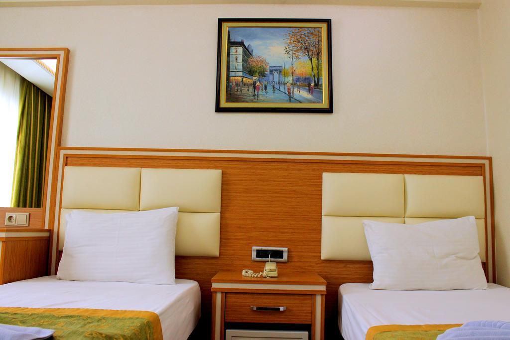 Hotel Buyuk Paris Istanbul Luaran gambar