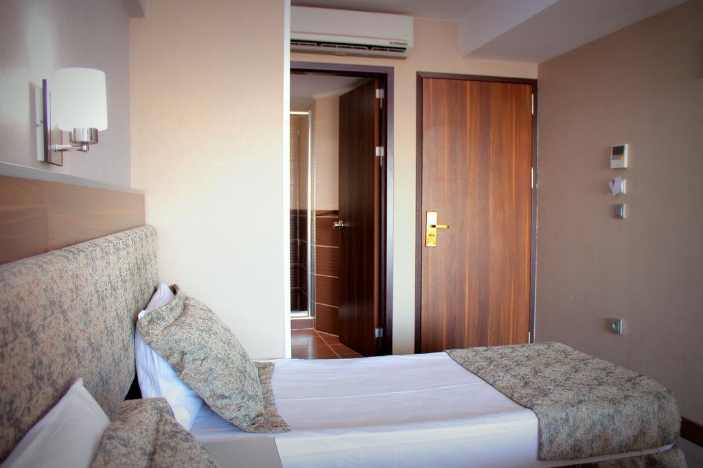 Hotel Buyuk Paris Istanbul Luaran gambar